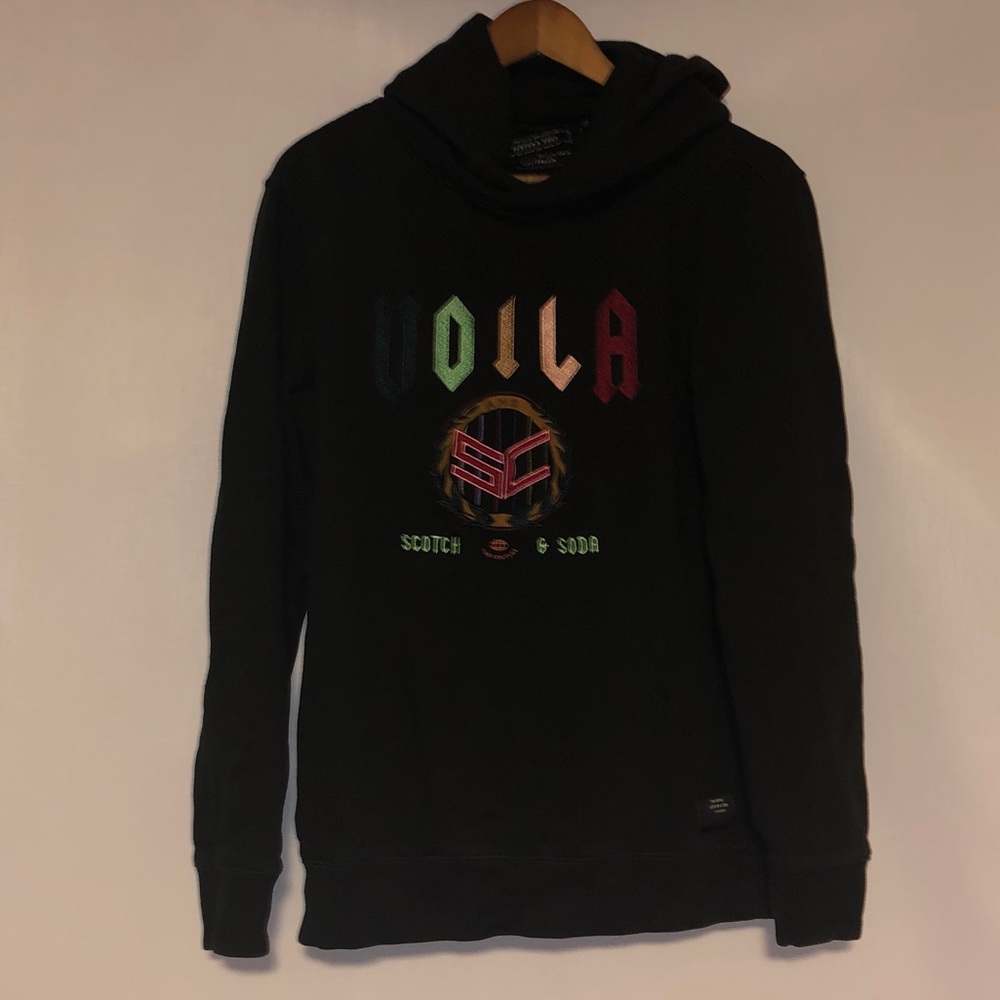 VOILA hoodie